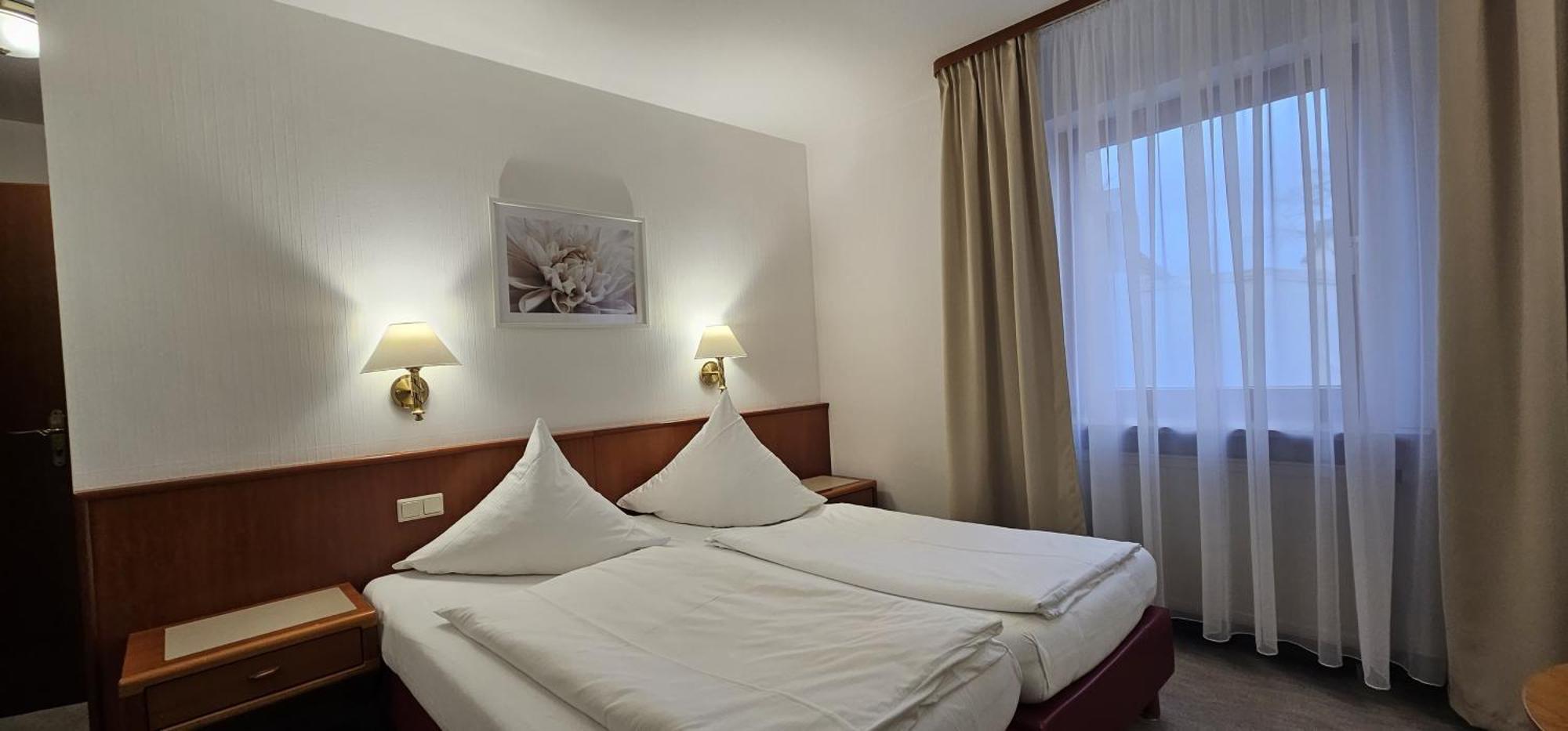 Hotel Garni Vierjahreszeiten Bad Staffelstein Εξωτερικό φωτογραφία