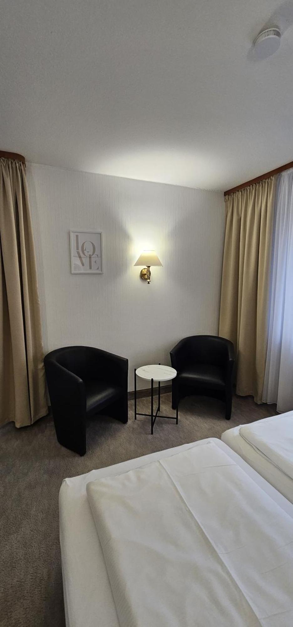 Hotel Garni Vierjahreszeiten Bad Staffelstein Εξωτερικό φωτογραφία